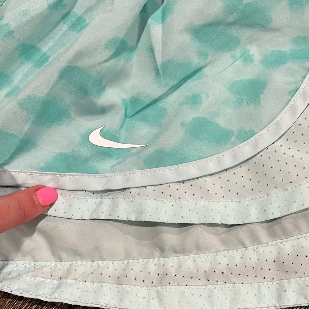 Nike Dri-Fit Tempo Printed Running Shorts Elastic Waist Lined Turquoise Medium